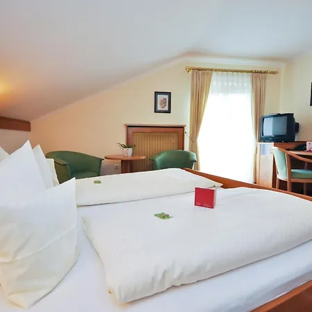 Quellenhof Отель Бад-Висзе