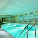 Hotel Quellenhof 3*