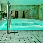 Hotel Quellenhof 3*