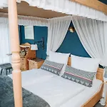 Hotel Quellenhof 3*