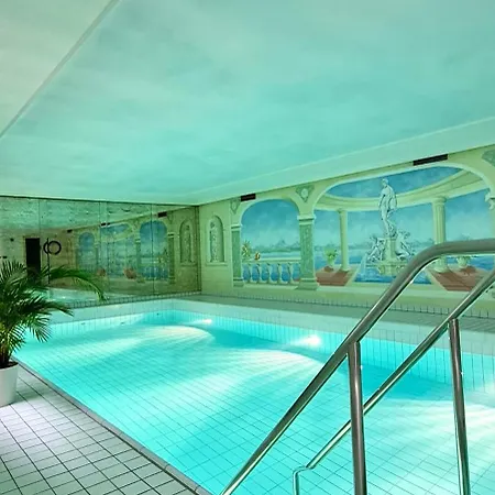 Hotel Quellenhof 3*