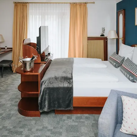 Quellenhof Hotel 3*