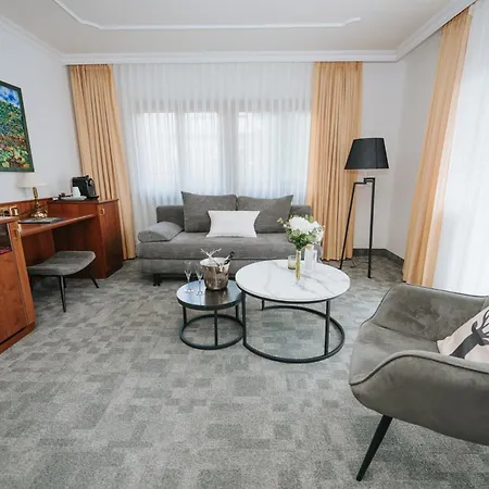 Hotel Quellenhof 3*